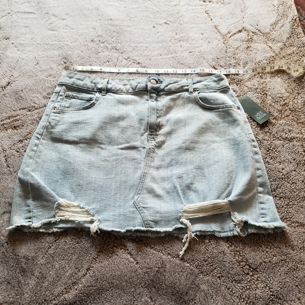 Wild fable Distressed denim mini skirt size 16